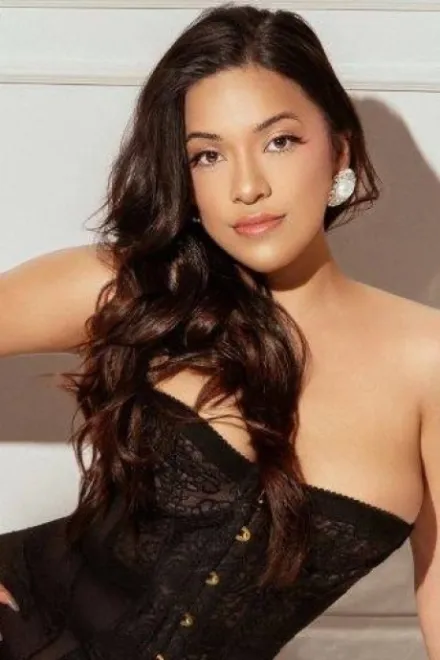 Brunette Spanish escort in South Kensington - Fruki - image 3