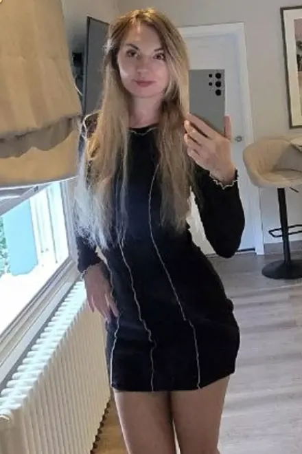 Blonde Russian escort in Earl's Court - Abelona - image 18
