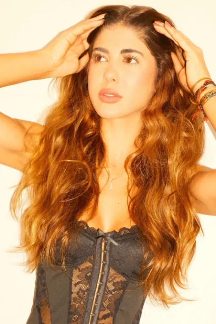 Brunette Brazilian escort in Earl's Court - Martiza - image 1