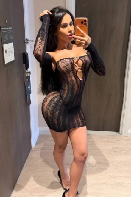 Brunette Brazilian escort in Aldgate East - Karassa - image 6