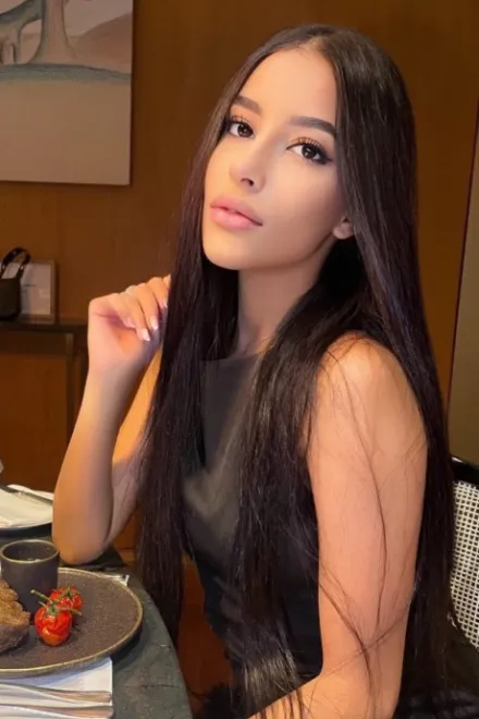 Brunette Brazilian escort in Earl's Court - Baldini - image 10