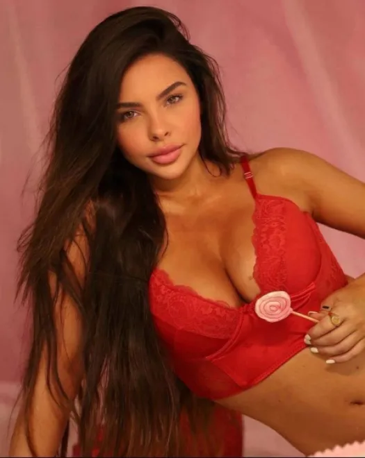 Brunette Brazilian escort in Gloucester Road - Essential - image 12