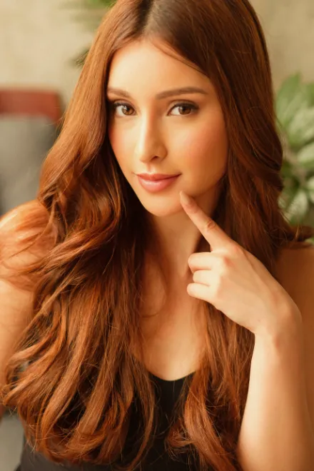 Brunette Brazilian escort in Earl's Court - Hora - image 5